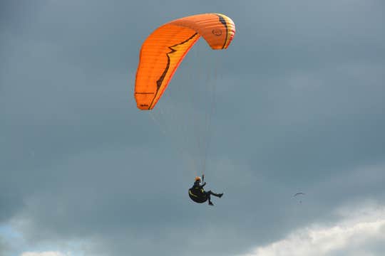 Tandem Paraglide Experience in Lake Sebu