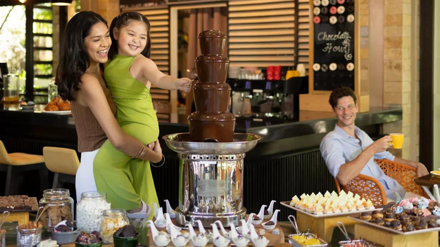 4-Day Boracay Island Beach Holiday Package to Movenpick Resort with Local Flights