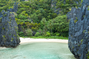 Discover the stunning Hidden Beach, a must-visit destination on your El Nido Island hopping adventure on Palawan Island