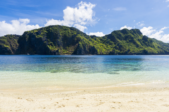 El Nido Island Hopping Tour to the Best Beaches