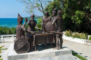 See the historic Blood Compact Monument during your Bohol Island tour.