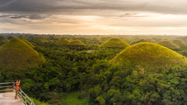 See the iconic Chocolate Hills when you book this Cebu and Bohol Islands tour package