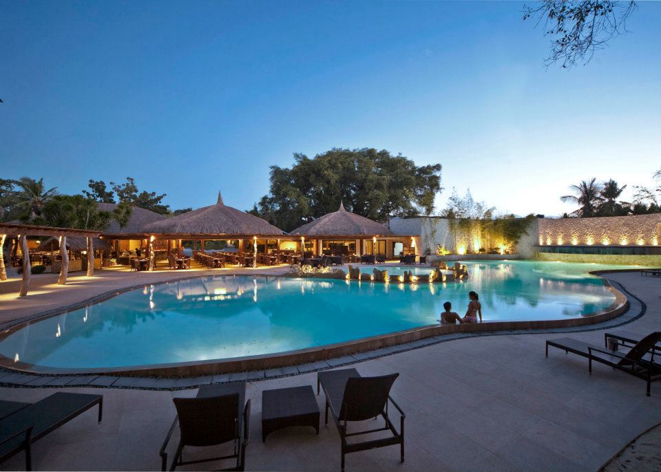 Bluewater Maribago Beach Resort's poolside