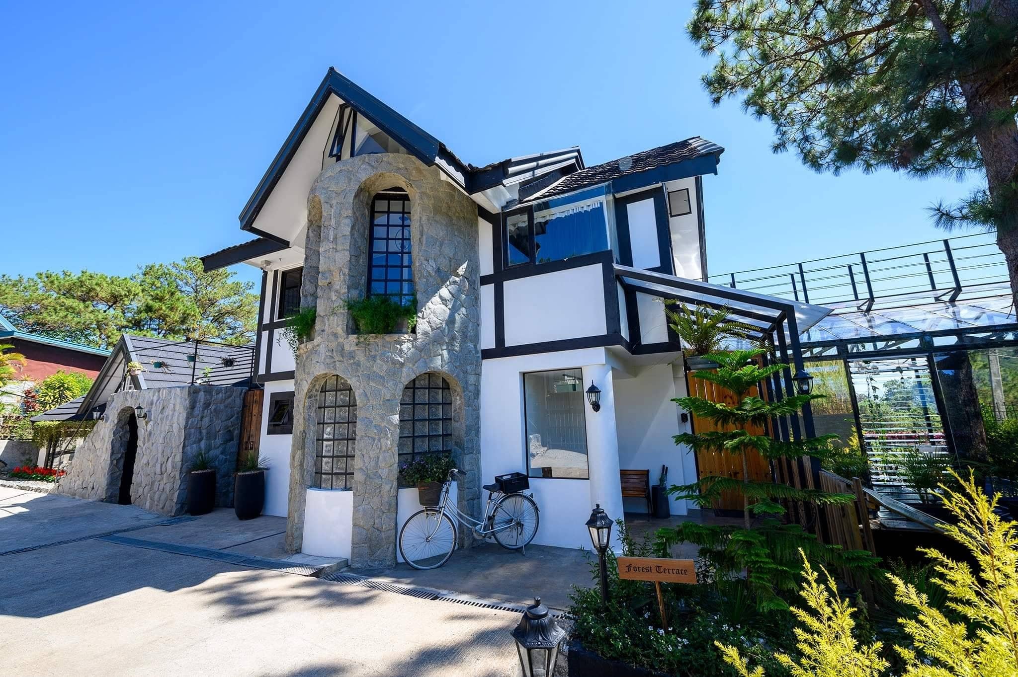 Amazing 3-Day Baguio City Nature and Cultural Sightseeing Package in Tudor in the Pines Lodge