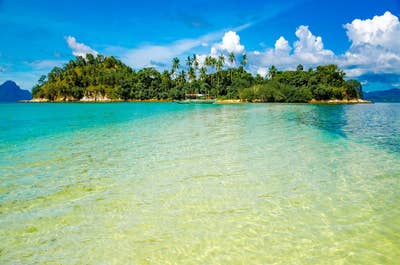 Snake Island in El Nido town on Palawan