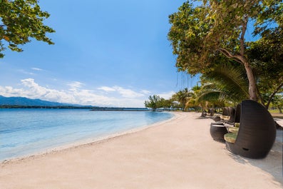 Enjoy a relaxing retreat at Dusit Thani Lubi Resort with this Davao tour package