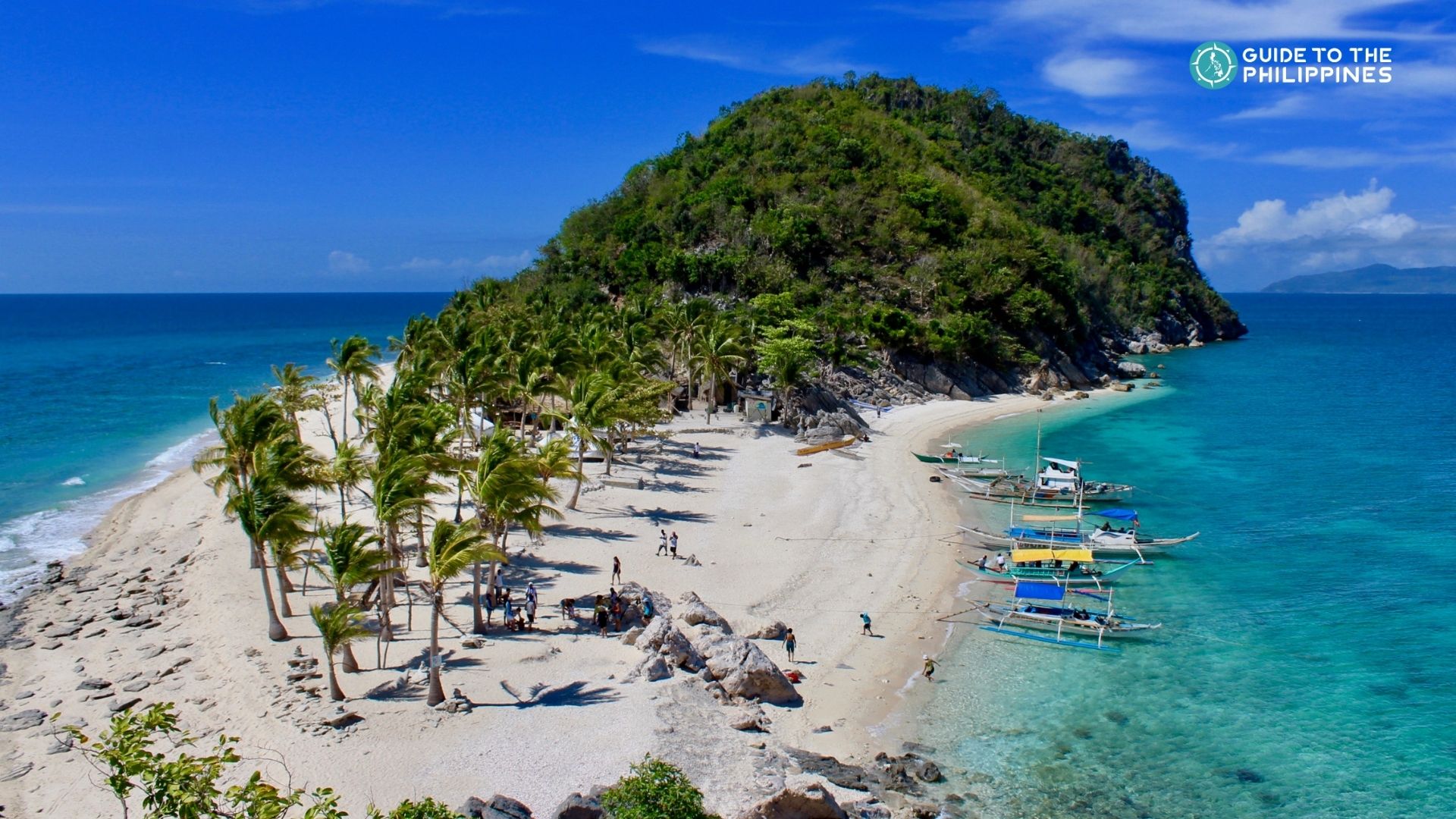 Cabugao Gamay Island, one of the stops in the Islas de Gigantes island hopping tour in Iloilo Province