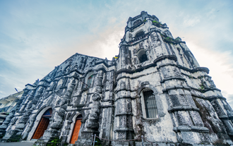 The elegant structure of Daraga Church provides a glimpse of Spanish-era Albay Province during this day tour.