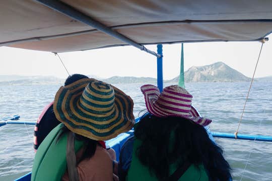 Private Taal Lake and Volcano Boat Tour