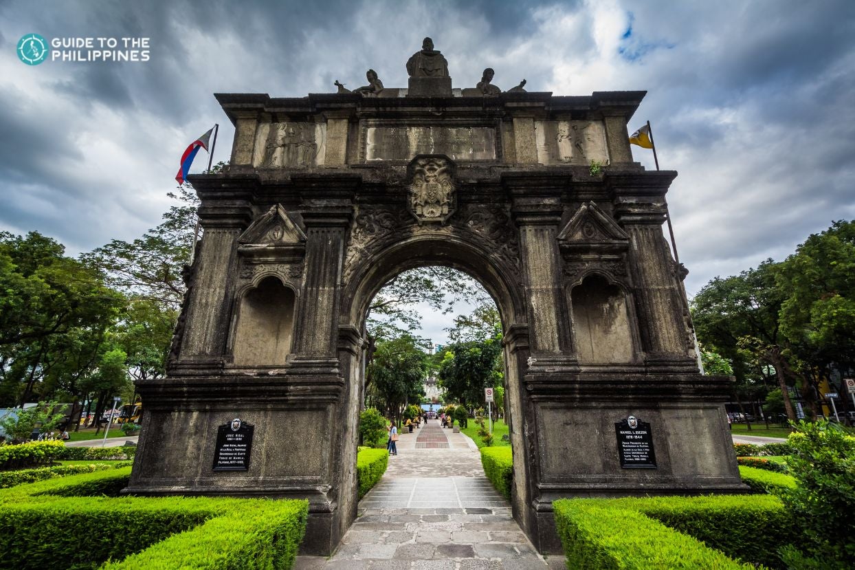 University of Santo Tomas University of Santo Tomas