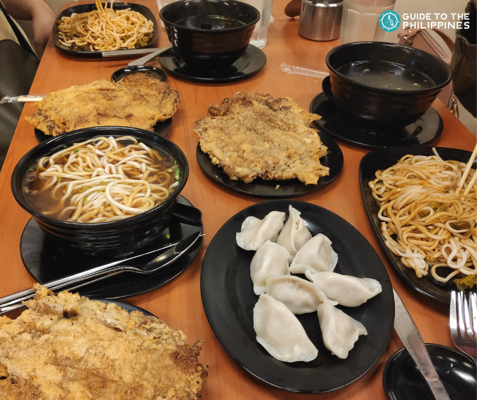Filipino-Chinese cuisine at Binondo Chinatown in Manila City.