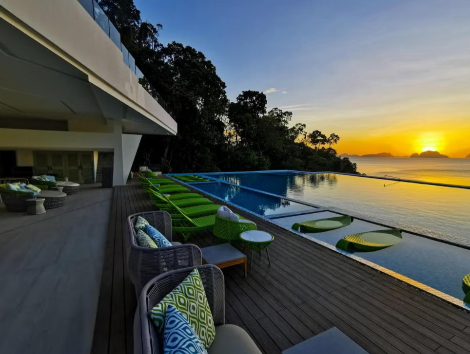 Fantastic 4-Day El Nido Palawan Package Deal with Island Hopping & Lime Resort Stay