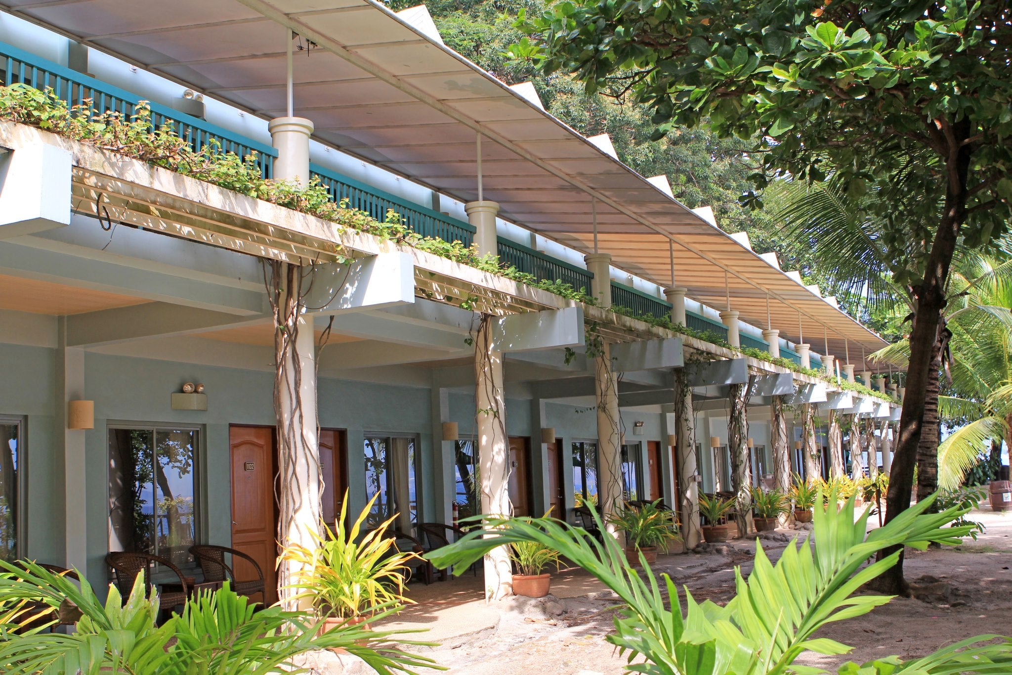 Discover the incredible Camayan Beach Resort & Hotel